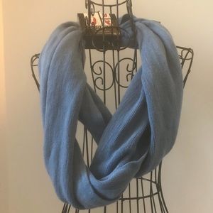 NWT. Blue George acrylic infinity scarf